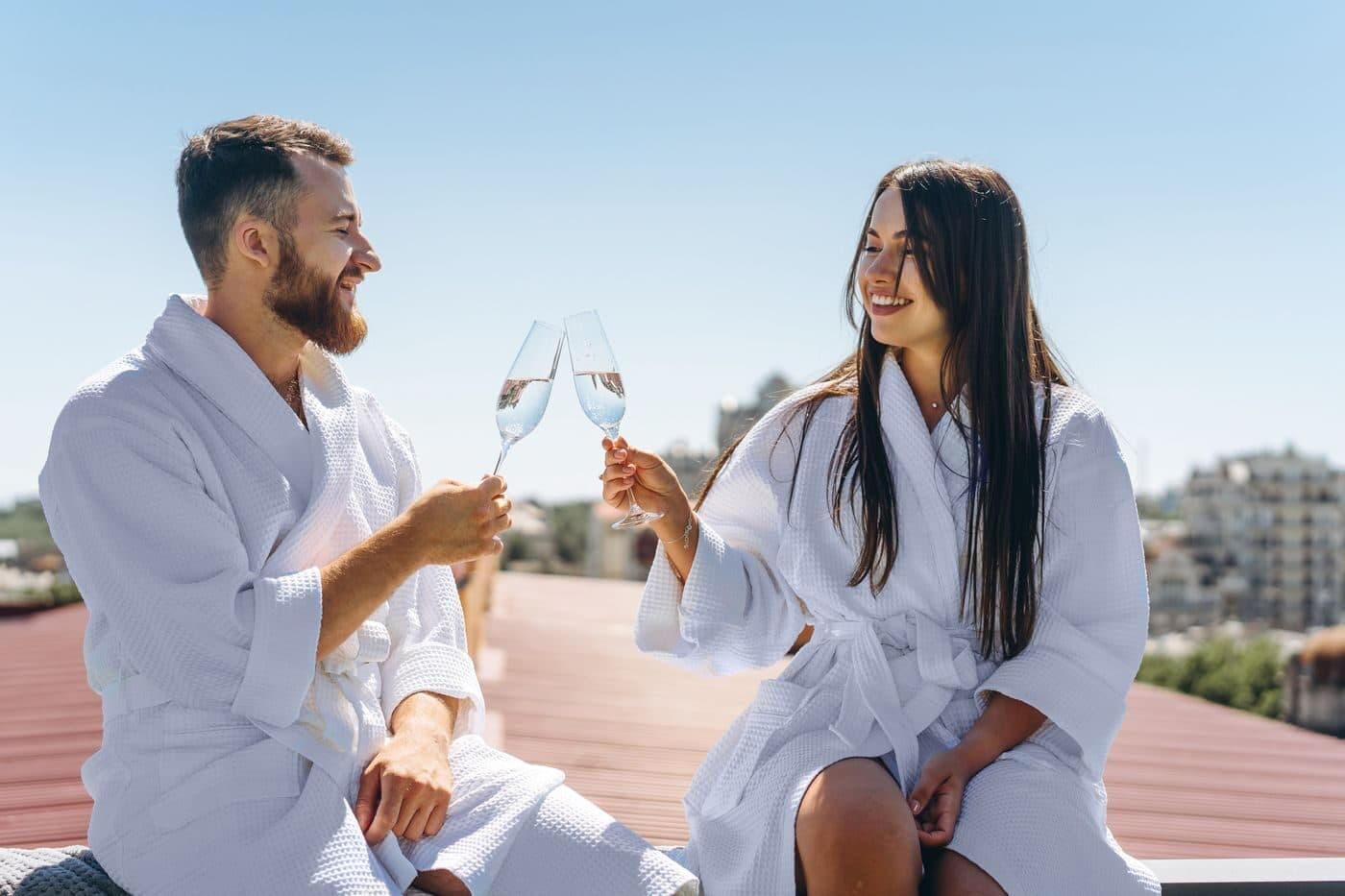 10 idées de soirées pour faire plaisir à votre femme – elle va adorer !